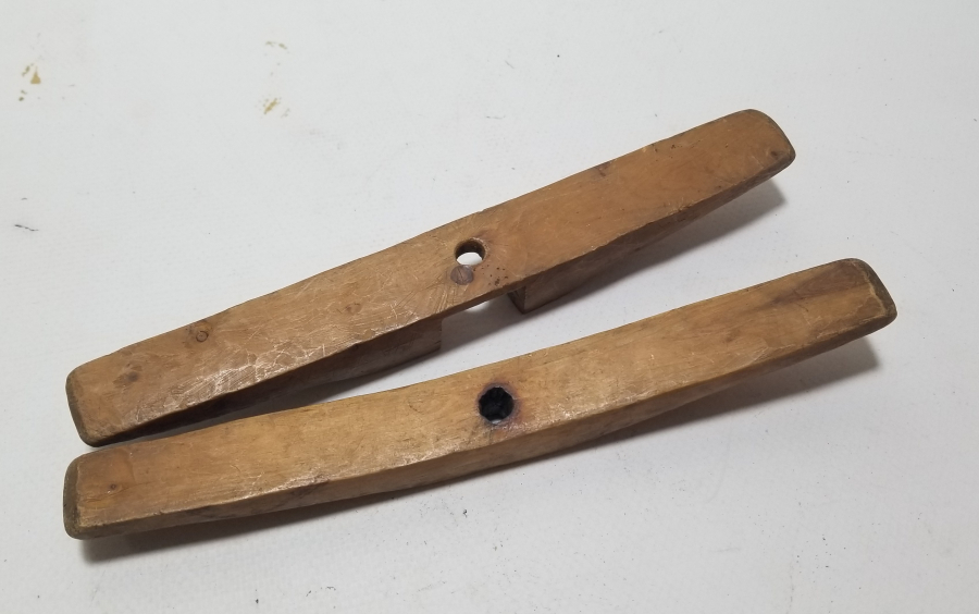 CUMHURİYET BAŞLARI EL KAZIMA İŞÇİLİKLİ AHŞAP KİRMAN