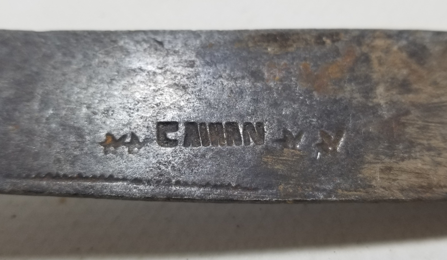 ÜZERİ USTA DAMGALI VE BOYNUZ SAPLI NADİR BALKAN KUŞAK KAMASI