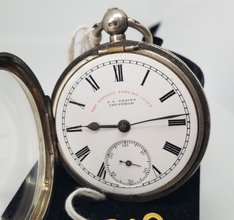 NADİR FORMDA GÜMÜŞ KASA İNGİLİZ YAPIMI KURMALI CEP SAATİ