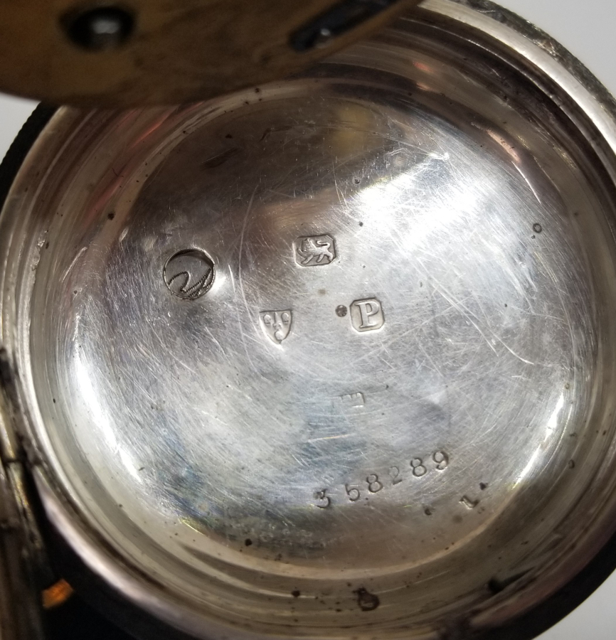 NADİR FORMDA GÜMÜŞ KASA İNGİLİZ YAPIMI KURMALI CEP SAATİ