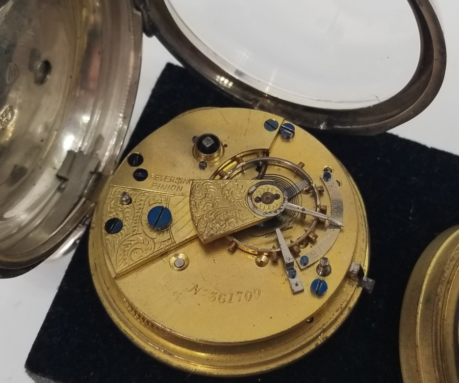 NADİR FORMDA GÜMÜŞ KASA İNGİLİZ YAPIMI KURMALI CEP SAATİ