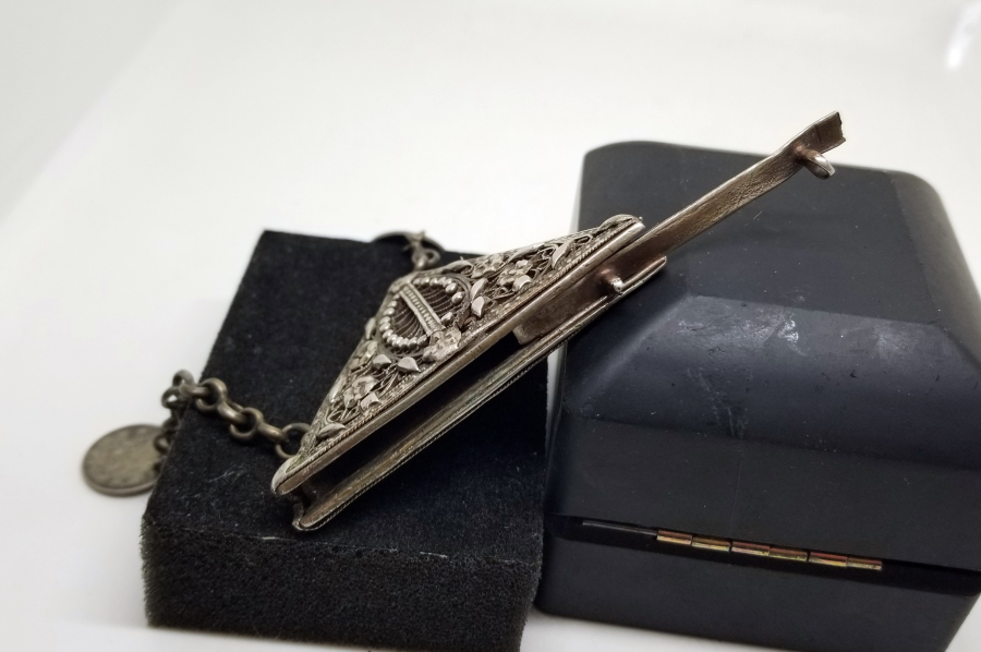 NADİR TİPTE OSMANLI DÖNEMİ TELKARİ İŞÇİLİKLİ GÜMÜŞ HAMAYIL