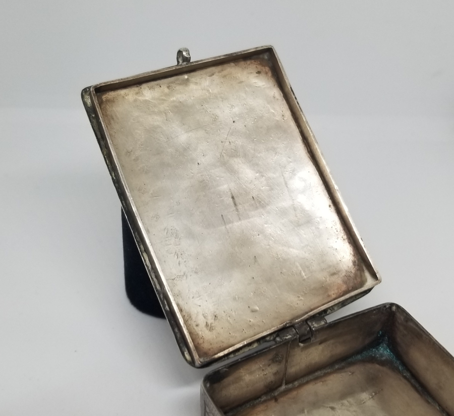 OSMANLI DÖNEMİ DEV BOYDA ÜZERİ TILSIMLI ÇOK NADİR GÜMÜŞ SANCAK ENAM-I ŞERİF KABI