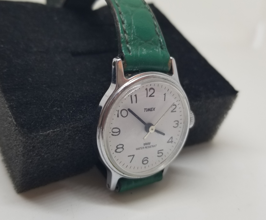 TIMEX MARKA ÇALIŞIR DURUMDA KOL SAATİ