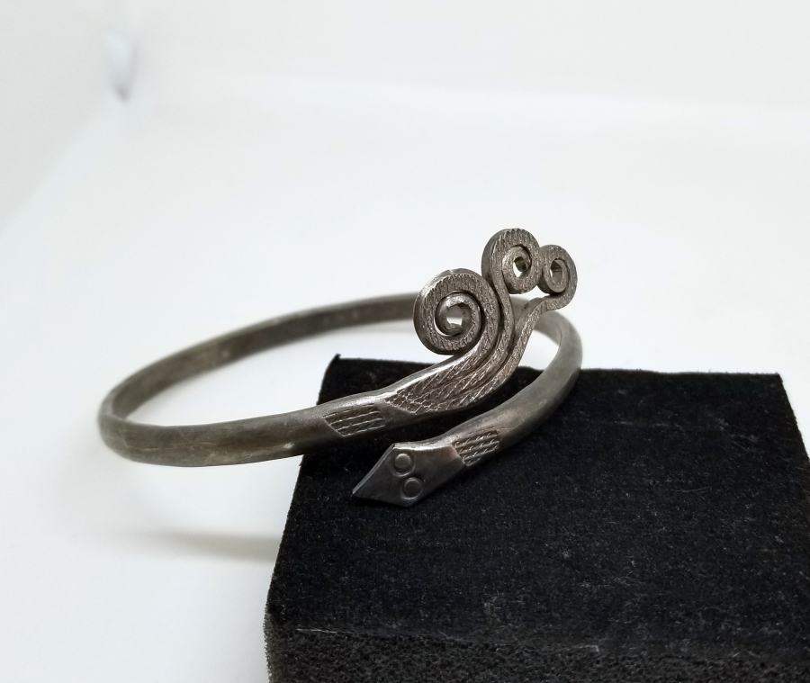 YILAN BAŞI FORMUNDA YAPILMIŞ OSMANLI DÖNEMİ RUM PAZUBENT