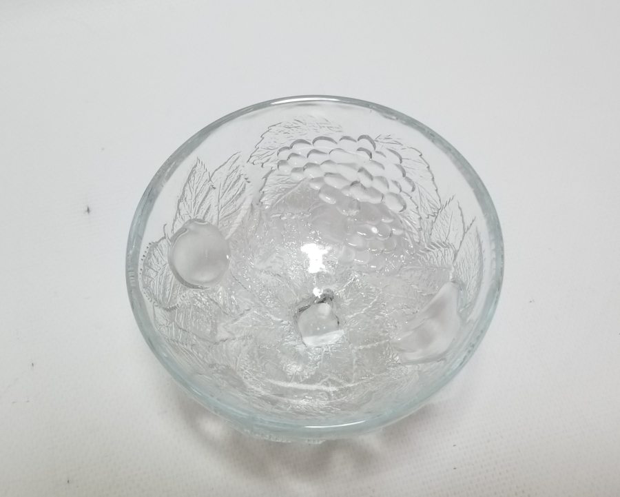 KABARTMA İŞÇİLİKLİ ANTİKA CAM DONDURMALIK