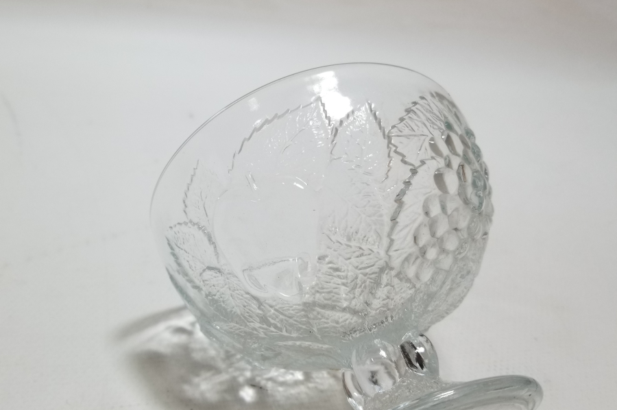 KABARTMA İŞÇİLİKLİ ANTİKA CAM DONDURMALIK