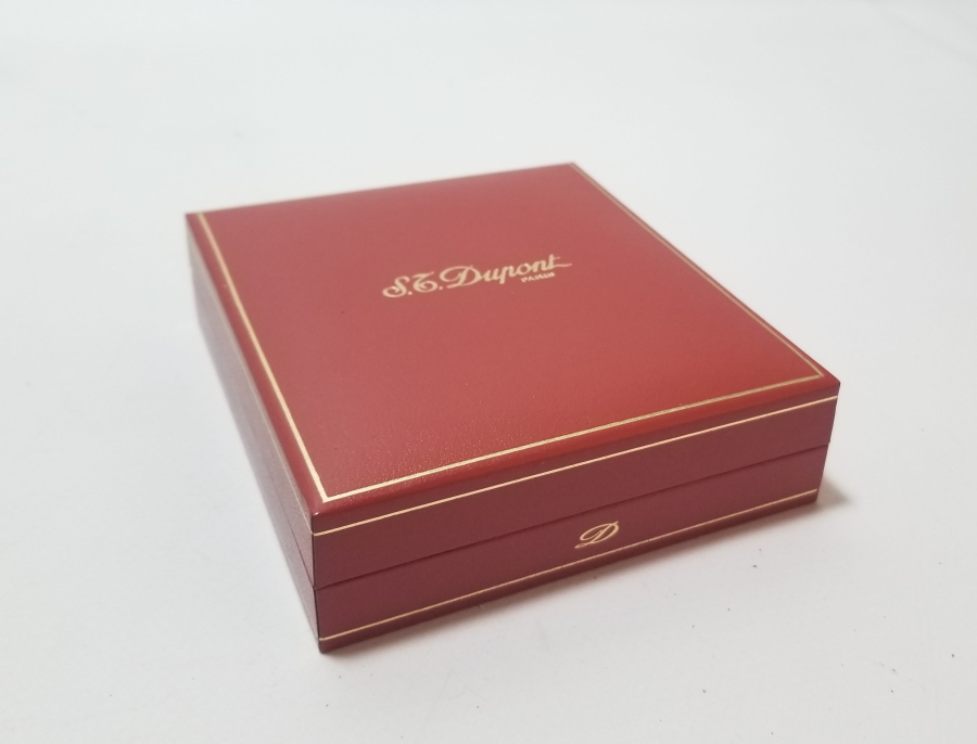 ORİJİNAL KUTUSUNDA ALTIN KAPLAMA NADİR DUPONT ÇAKMAK