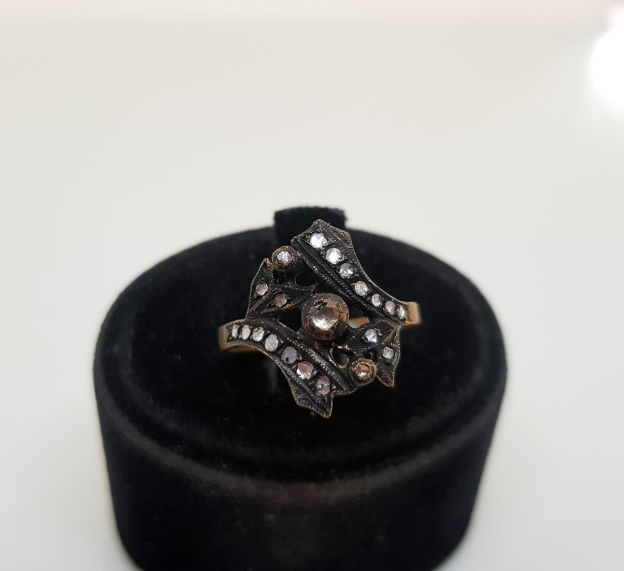 ELMAS TAŞLI ÖZEL YAPIM YÜZÜK