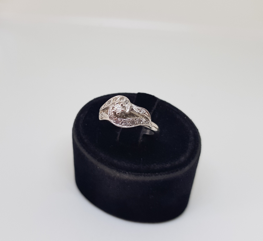 PIRLANTA TAŞLI SALYANGOZ MODEL YÜZÜK