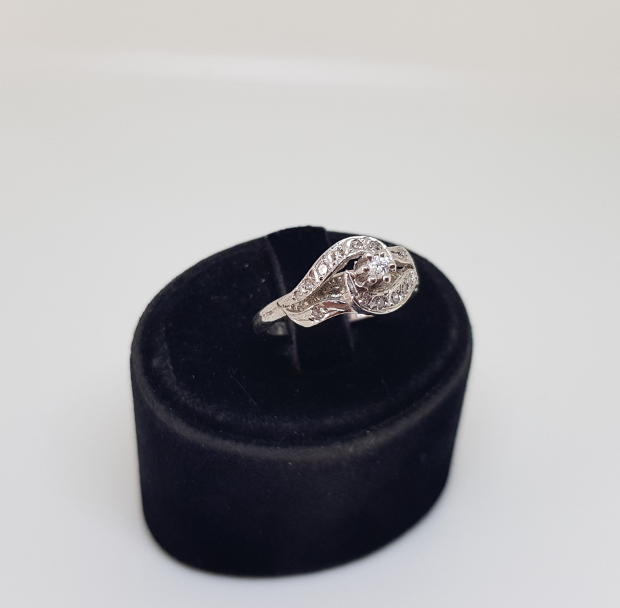 PIRLANTA TAŞLI SALYANGOZ MODEL YÜZÜK