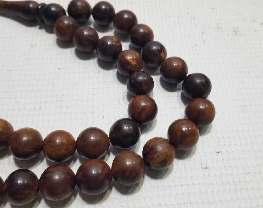 KEMANE TORNA YAPIMI GÜMÜŞ PÜSKÜLLÜ BÜYÜK BOY KUKA TESPİH