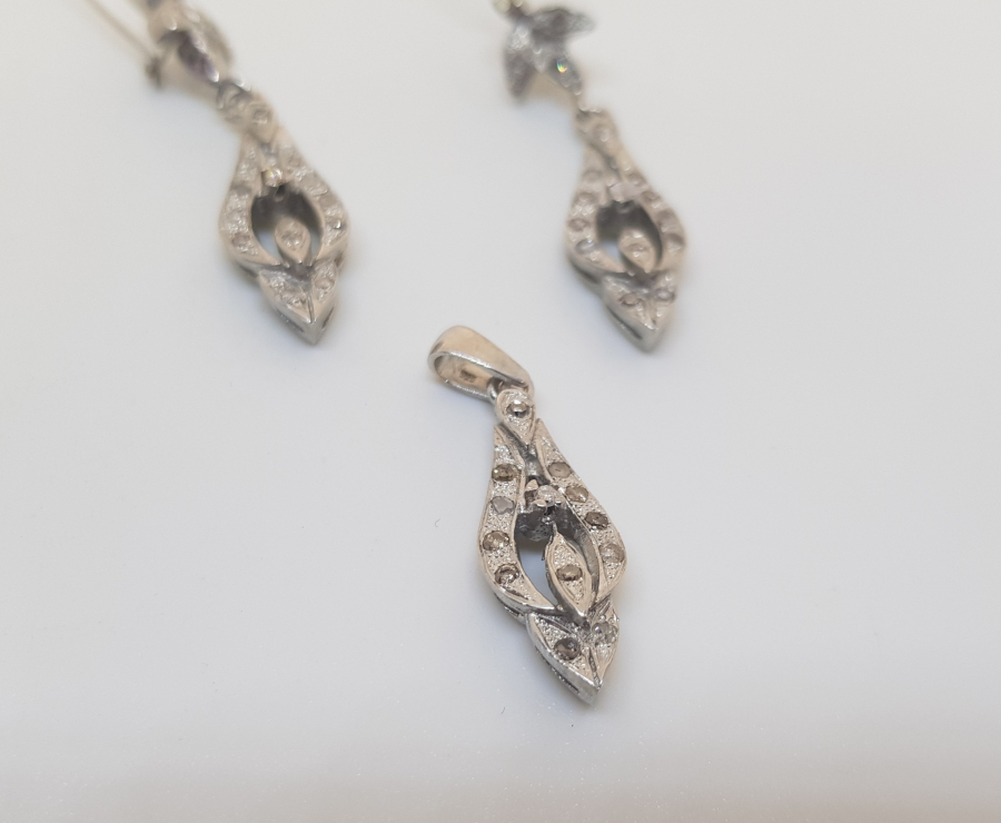 ÖZEL YAPIM PIRLANTA TAŞLI KOLYE KÜPE TAKIMI