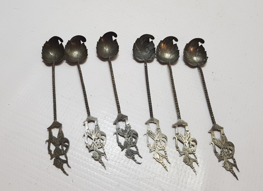 KALEM VE TESTERE İŞÇİLİKLİ UZAK DOĞU YAPIMI ANTİKA ALTILI ÇAY KAŞIĞI SETİ