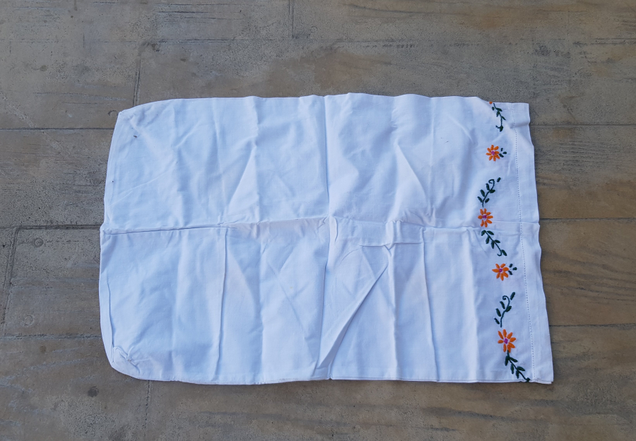 ÜZERİ EL İŞİ ANTİKA YASTIK KILIFI