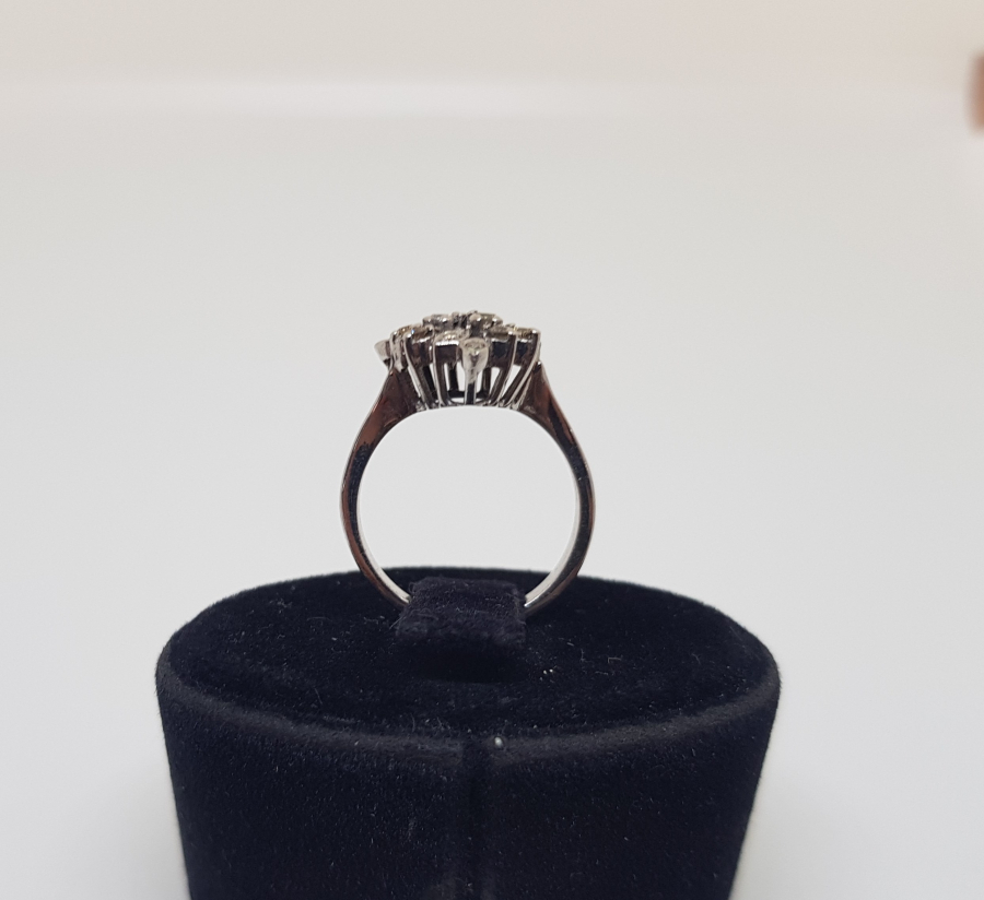 YAPRAK MODEL PIRLANTA TAŞLI ÖZEL YAPIM YÜZÜK