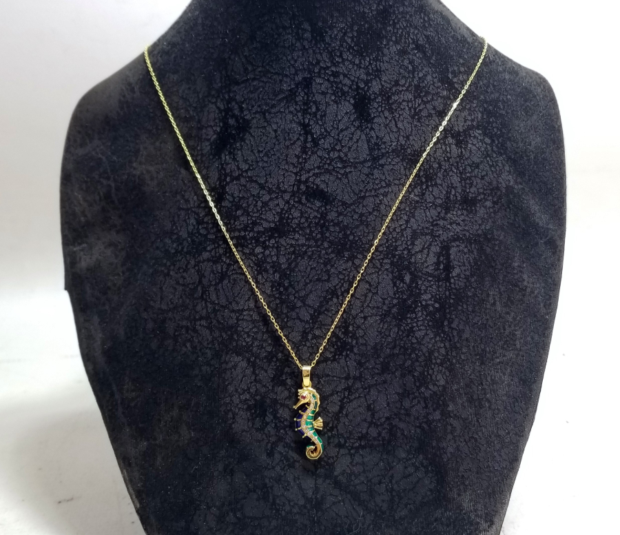 PIRLANTA TAŞLI DENİZATI FORMLU MİNE İŞÇİLİKLİ ÖZEL YAPIM KOLYE