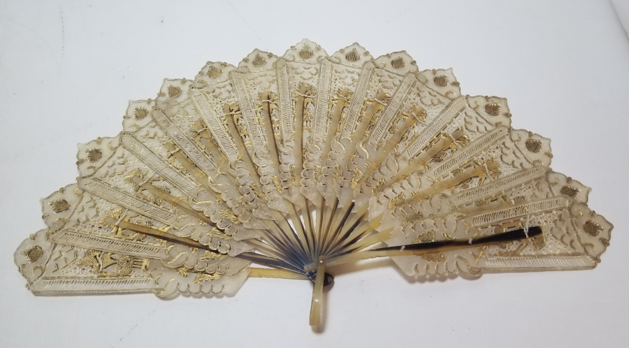 KOMPLE BOYNUZDAN MAMÜL ANTİKA YELPAZE