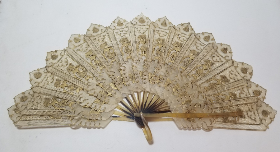 KOMPLE BOYNUZDAN MAMÜL ANTİKA YELPAZE