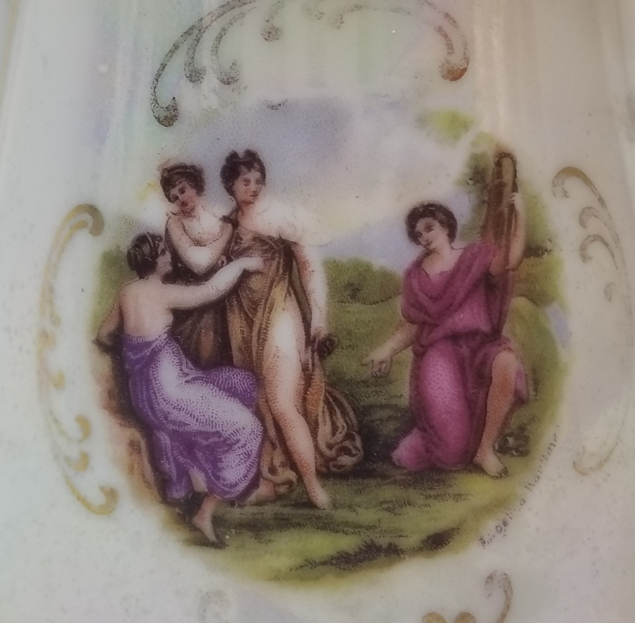 ÜZERİ ALTIN VARAKLI NADİR TİPTE ALTI OSMANLICA YAZILI KUZNETSOV SÜTLÜK