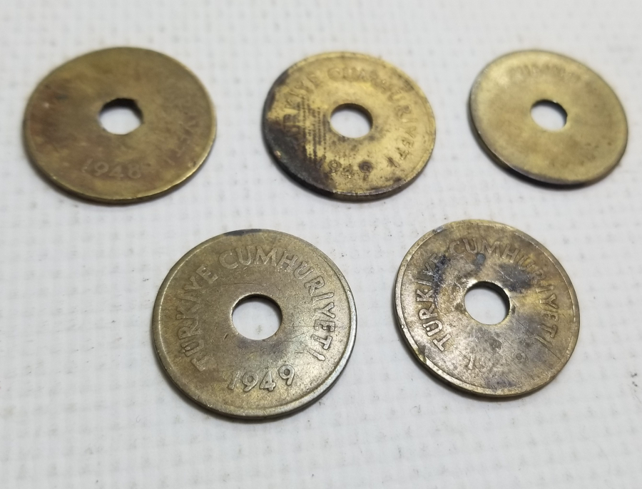 1948-1949 YILLARINA AİT KOLEKSİYONLUK DELİK 2,5 KURUŞ LOTU