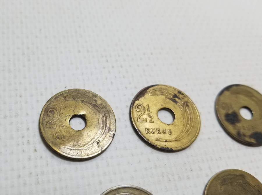 1948-1949 YILLARINA AİT KOLEKSİYONLUK DELİK 2,5 KURUŞ LOTU