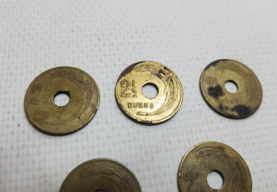 1948-1949 YILLARINA AİT KOLEKSİYONLUK DELİK 2,5 KURUŞ LOTU