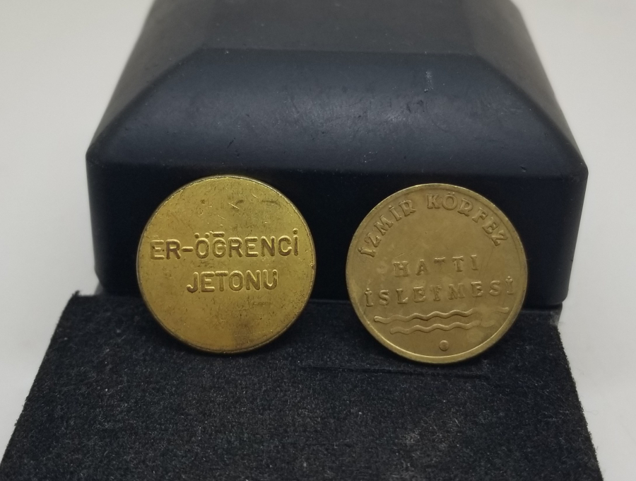 İKİ ADET ANTİKA JETON