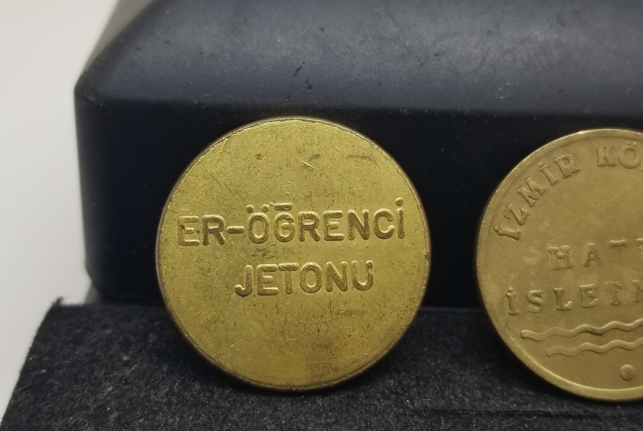 İKİ ADET ANTİKA JETON