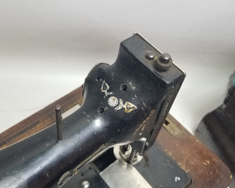 OSMANLI DÖNEMİ ORİJİNAL KUTUSUNDA DİKİŞ MAKİNESİ