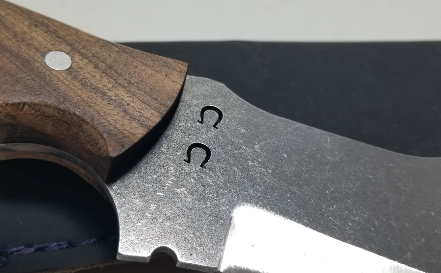 BÜYÜK BOY AHŞAP SAPLI VE AT BAŞLI KAMPÇI BIÇAĞI