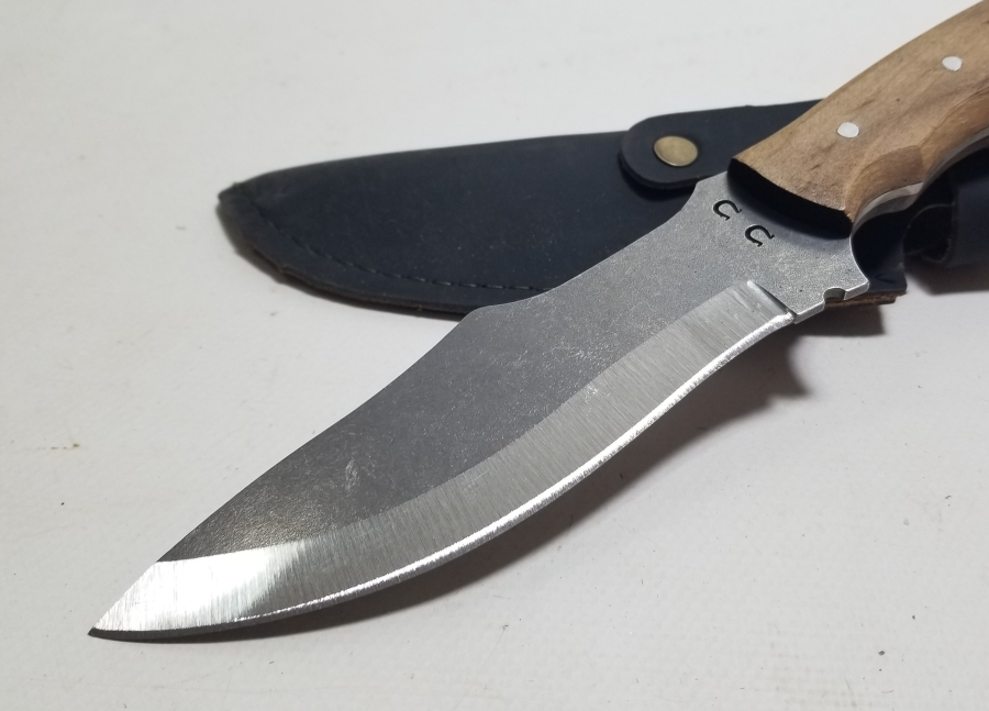 BÜYÜK BOY AHŞAP SAPLI VE AT BAŞLI KAMPÇI BIÇAĞI