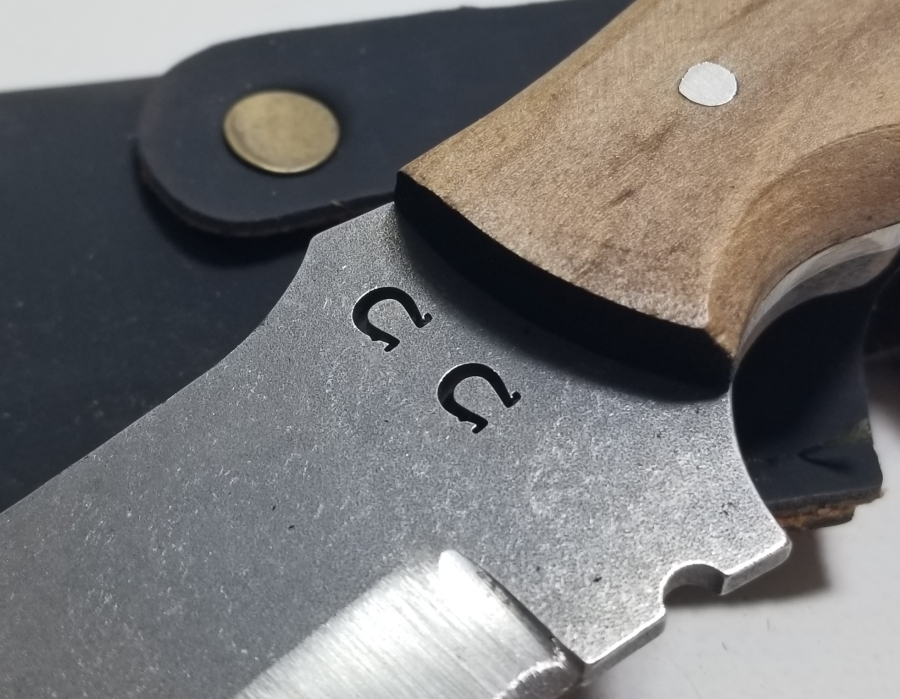 BÜYÜK BOY AHŞAP SAPLI VE AT BAŞLI KAMPÇI BIÇAĞI