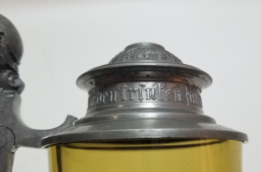 KABARTMA İŞÇİLİKLİ NADİR TİPTE ANTİKA TANKART - BİRA BARDAĞI