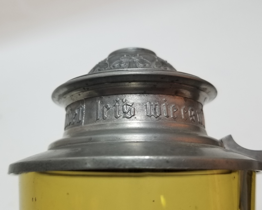 KABARTMA İŞÇİLİKLİ NADİR TİPTE ANTİKA TANKART - BİRA BARDAĞI