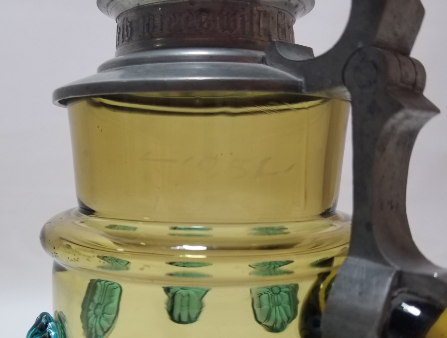 KABARTMA İŞÇİLİKLİ NADİR TİPTE ANTİKA TANKART - BİRA BARDAĞI