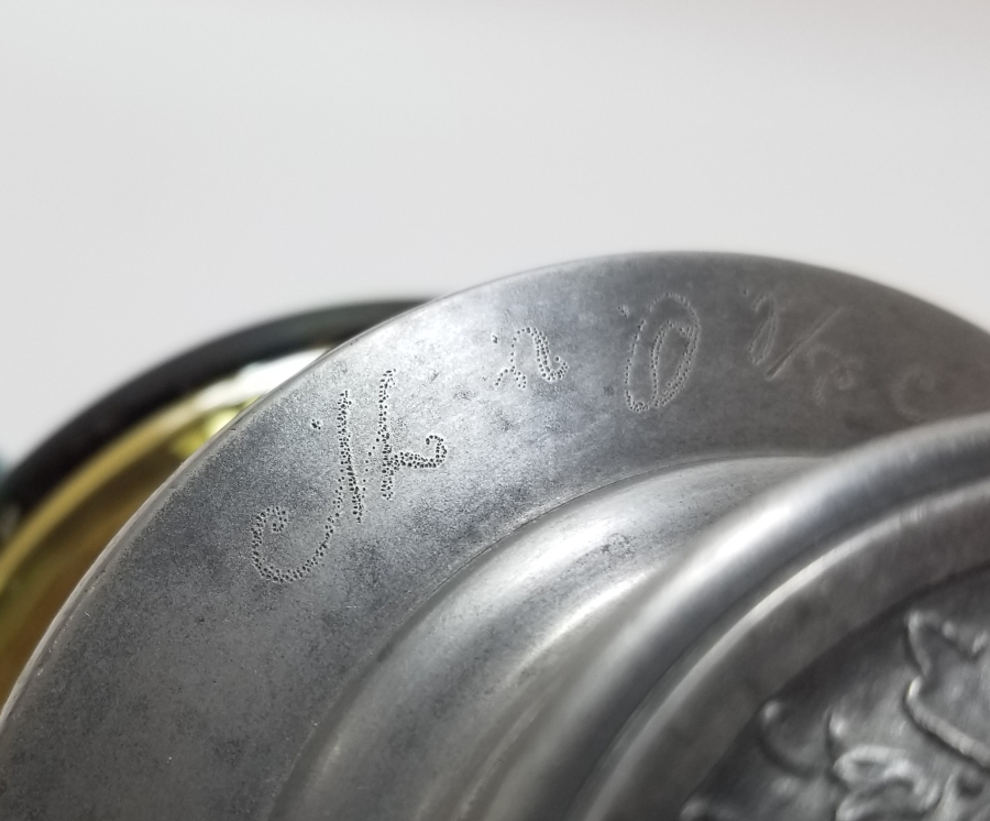 KABARTMA İŞÇİLİKLİ NADİR TİPTE ANTİKA TANKART - BİRA BARDAĞI