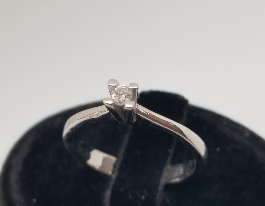 PIRLANTA TAŞLI TEKTAŞ YÜZÜK