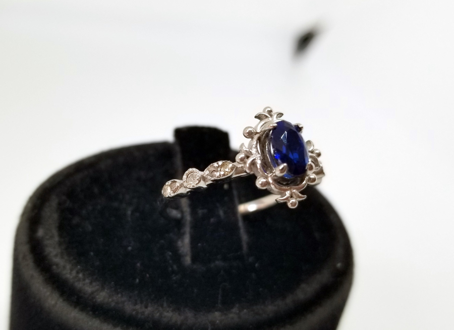 PIRLANTA VE SAFİR TAŞLI ÖZEL YAPIM YÜZÜK