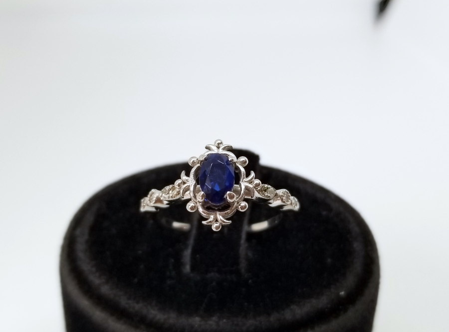 PIRLANTA VE SAFİR TAŞLI ÖZEL YAPIM YÜZÜK