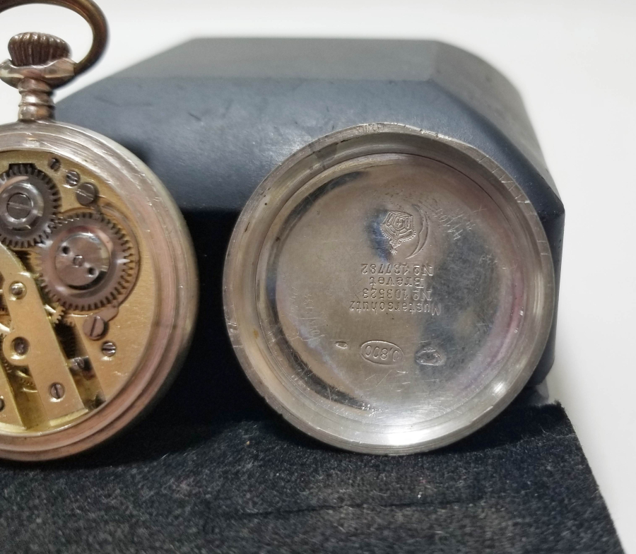 ORİJİNAL KUTUSUNDA KURMALI ANTİKA GÜMÜŞ KASA CEP SAATİ