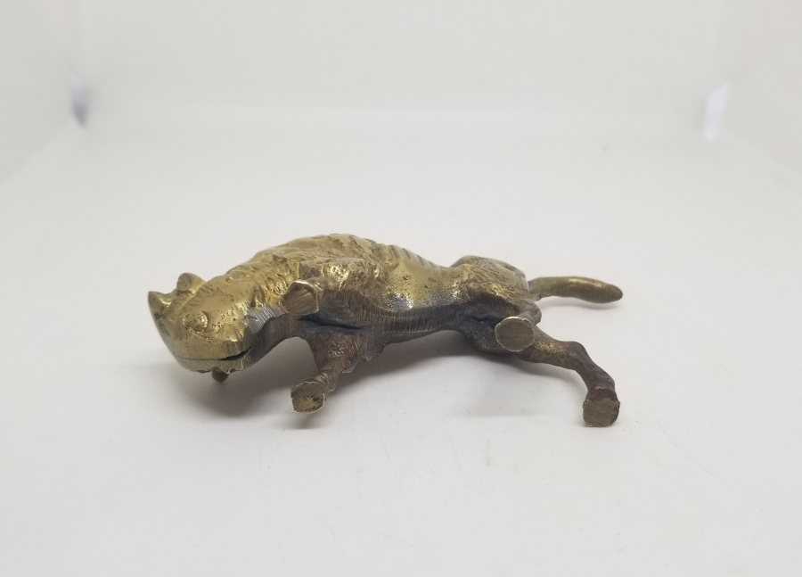 PİRİNÇ DÖKÜM DEKORATİF BOĞA FİGÜRÜ