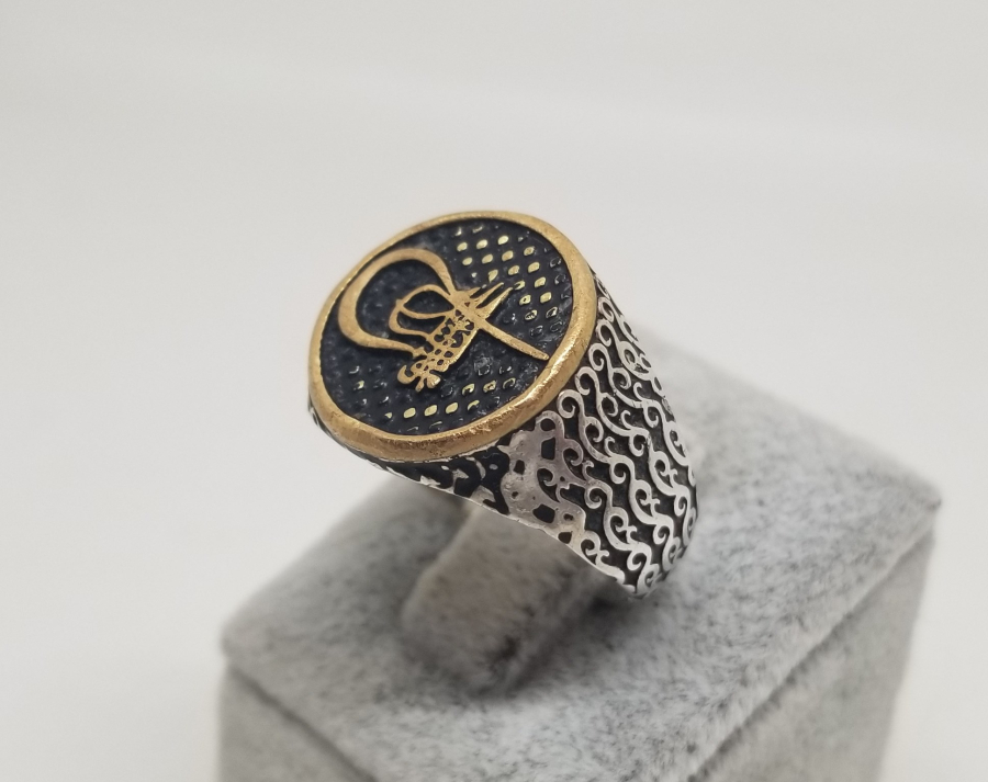 ÜZERİ TUĞRA FORMLU GÜMÜŞ YÜZÜK