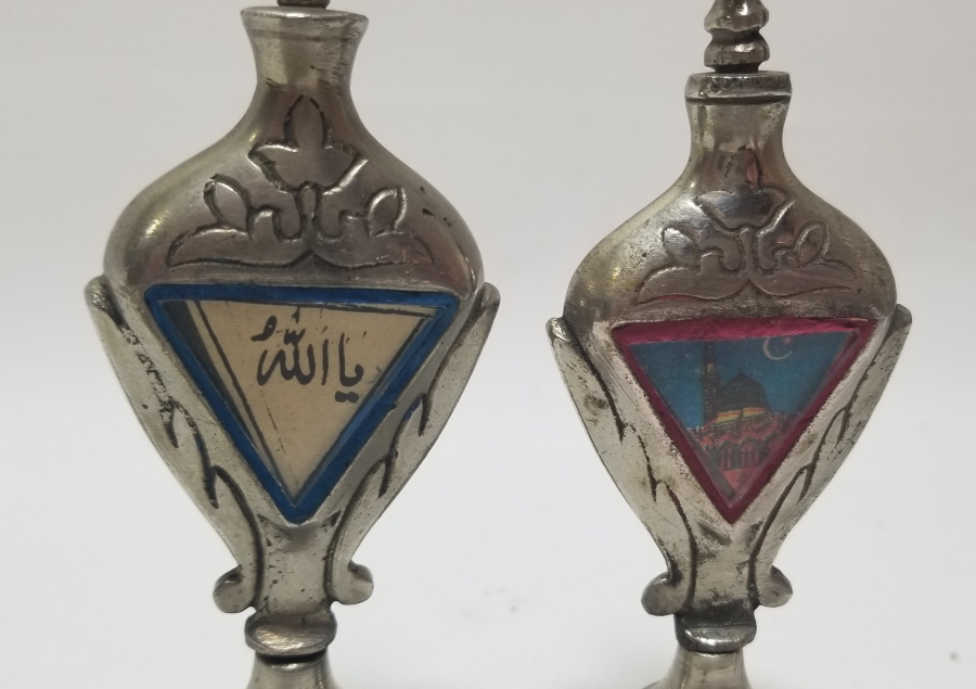 HAC HATIRASI İKİ ADET ANTİKA GÜLEBDAN