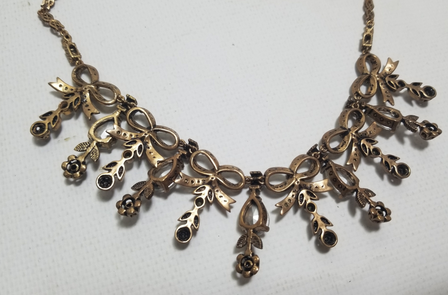 OSMANLI TARZDA YAPILMIŞ BİJUTERİ GERDANLIK