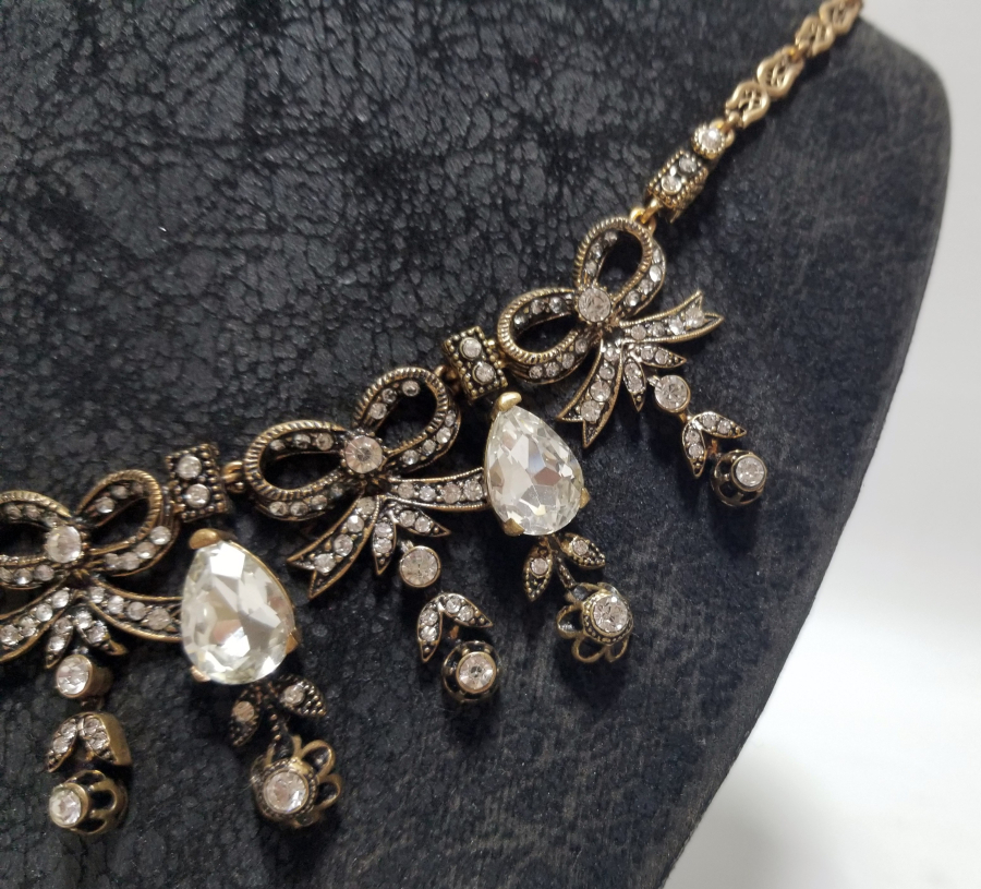 OSMANLI TARZDA YAPILMIŞ BİJUTERİ GERDANLIK