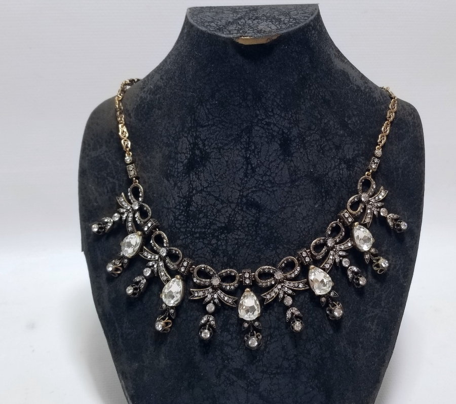 OSMANLI TARZDA YAPILMIŞ BİJUTERİ GERDANLIK