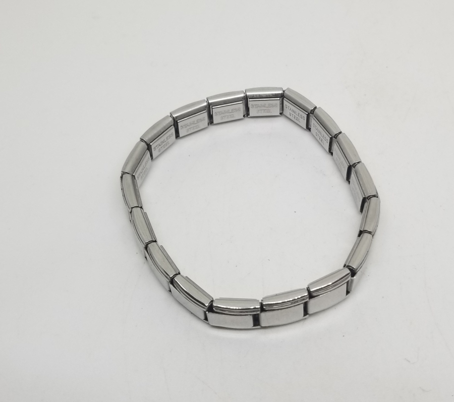 ESNER YAPILI ÇELİK BİLEKLİK