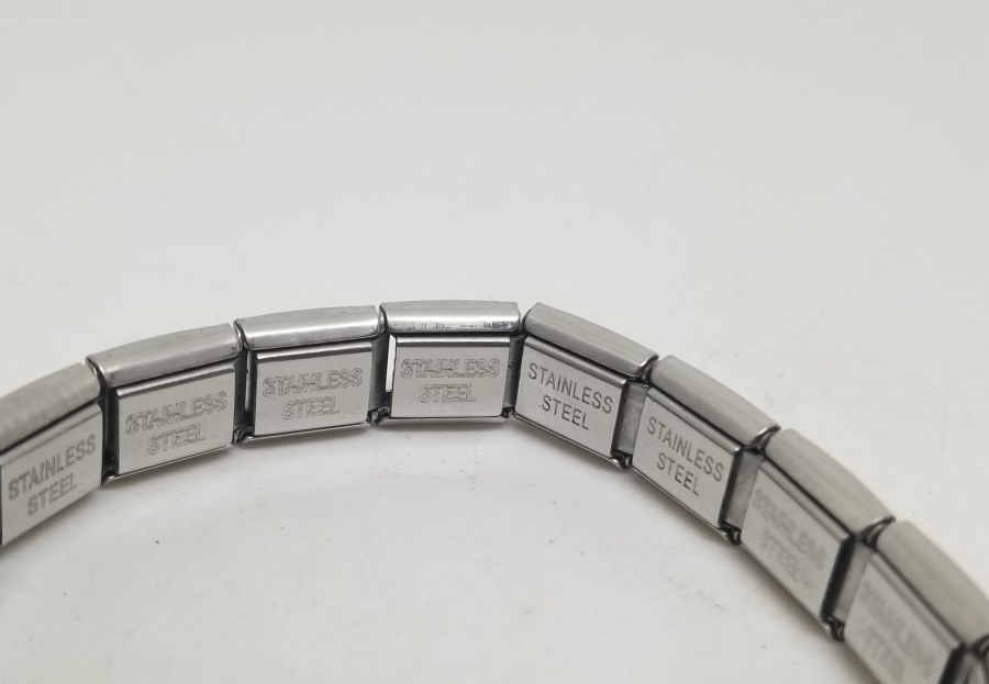 ESNER YAPILI ÇELİK BİLEKLİK