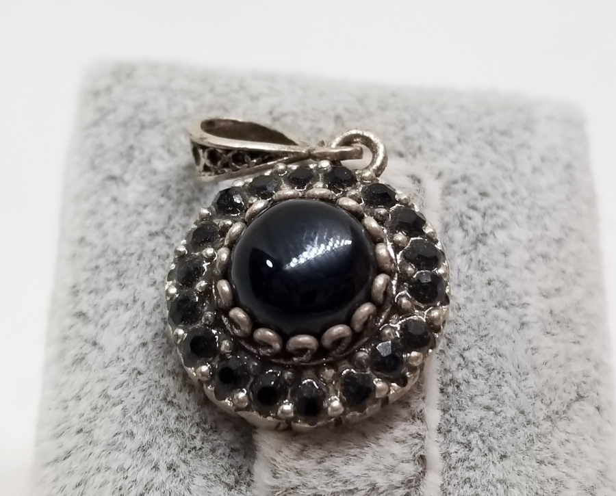 SİYAH AKİK TAŞLI GÜMÜŞ KOLYE UCU